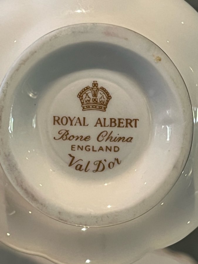 Royal Albert Val D’or kaffekoppar 6 st