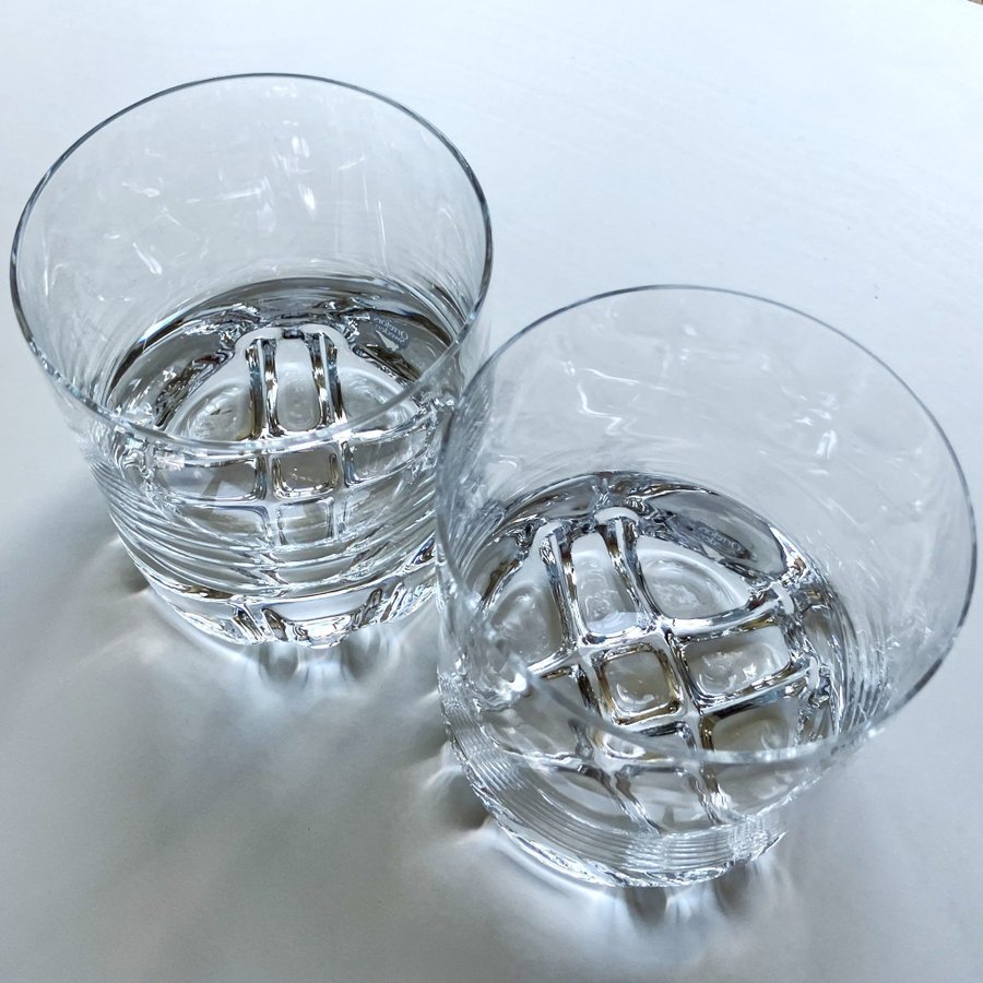 Två Whisky-glas "Erik" Olle Alberius Orrefors 85cm x 75cm 25cl NYSKICK
