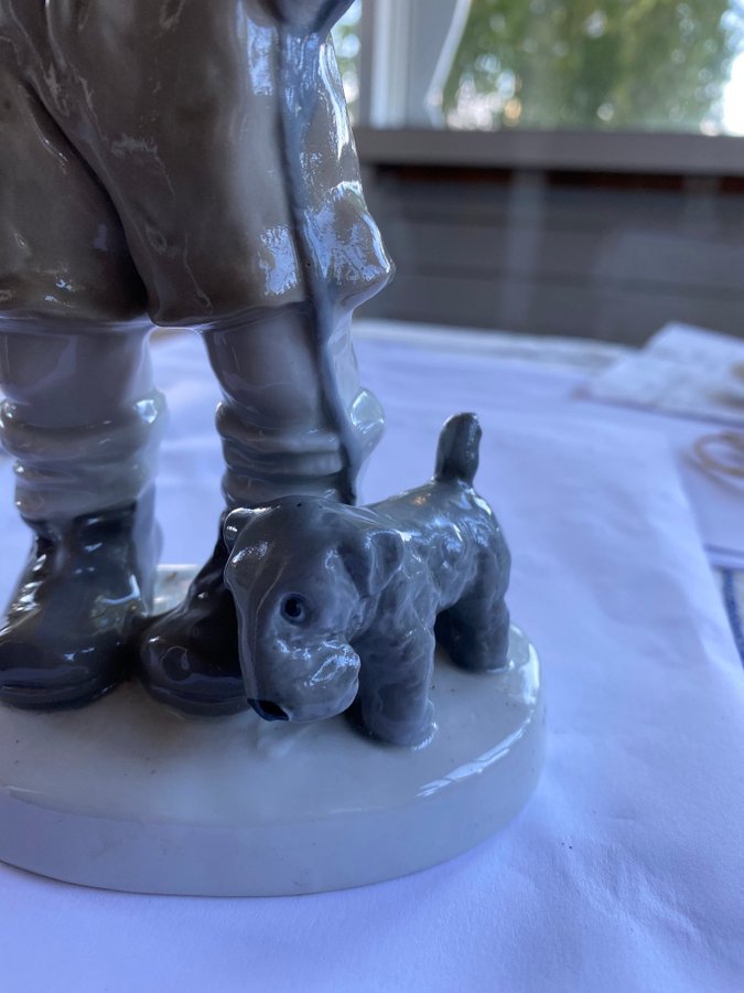 Figurin Carl Scheidig Hund med pojke