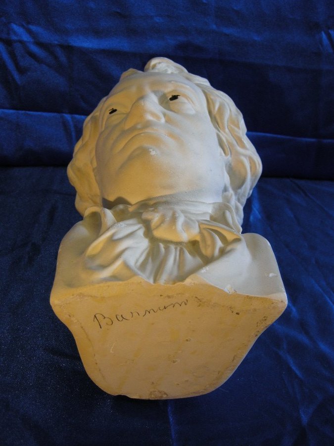 Stor antik byst / skulptur av Ludwig Van Beethoven