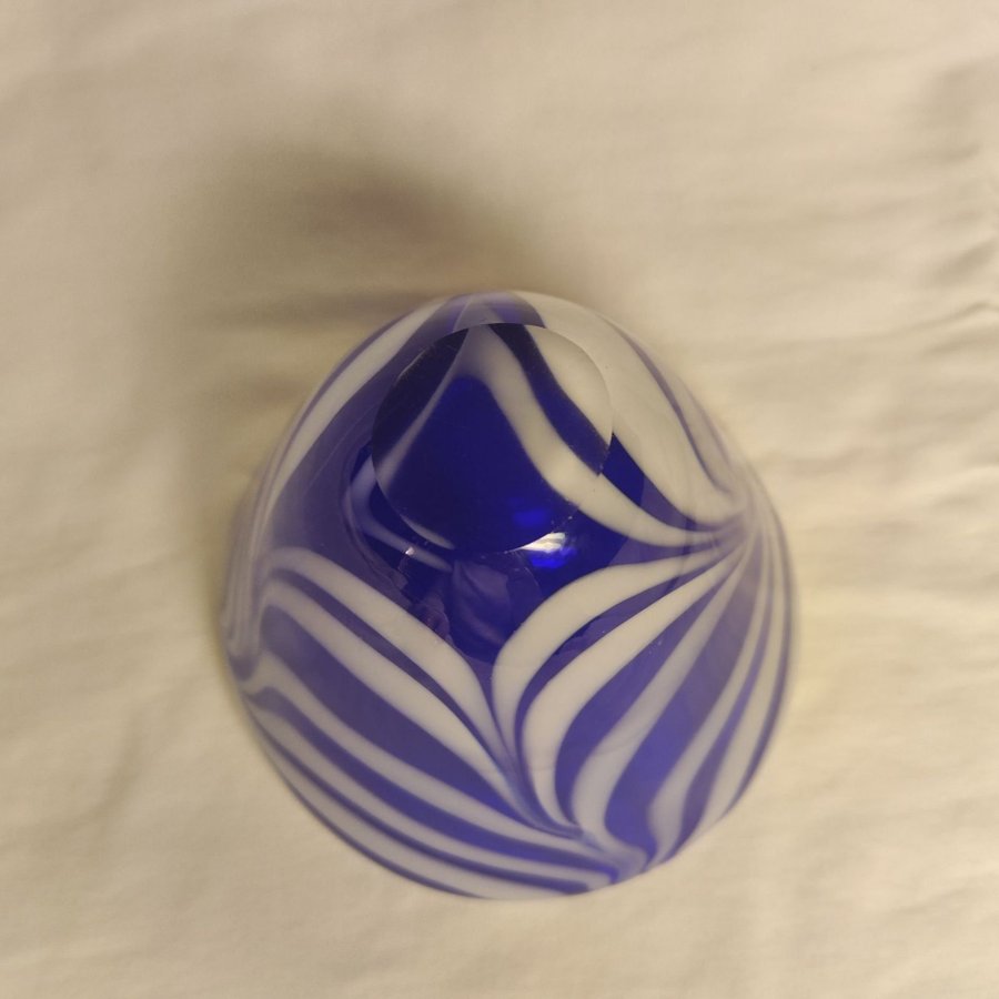 Vicke Lindstrand Blue Spiral Bowl