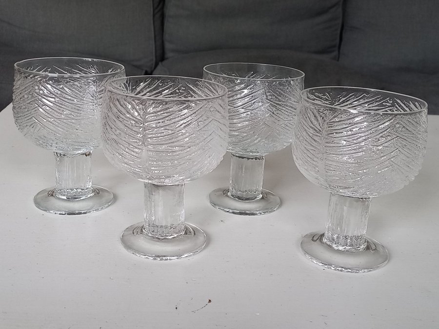 TALLKRONA 4 st VINGLAS / ÖLGLAS Bengt EDENFALK Royal Krona