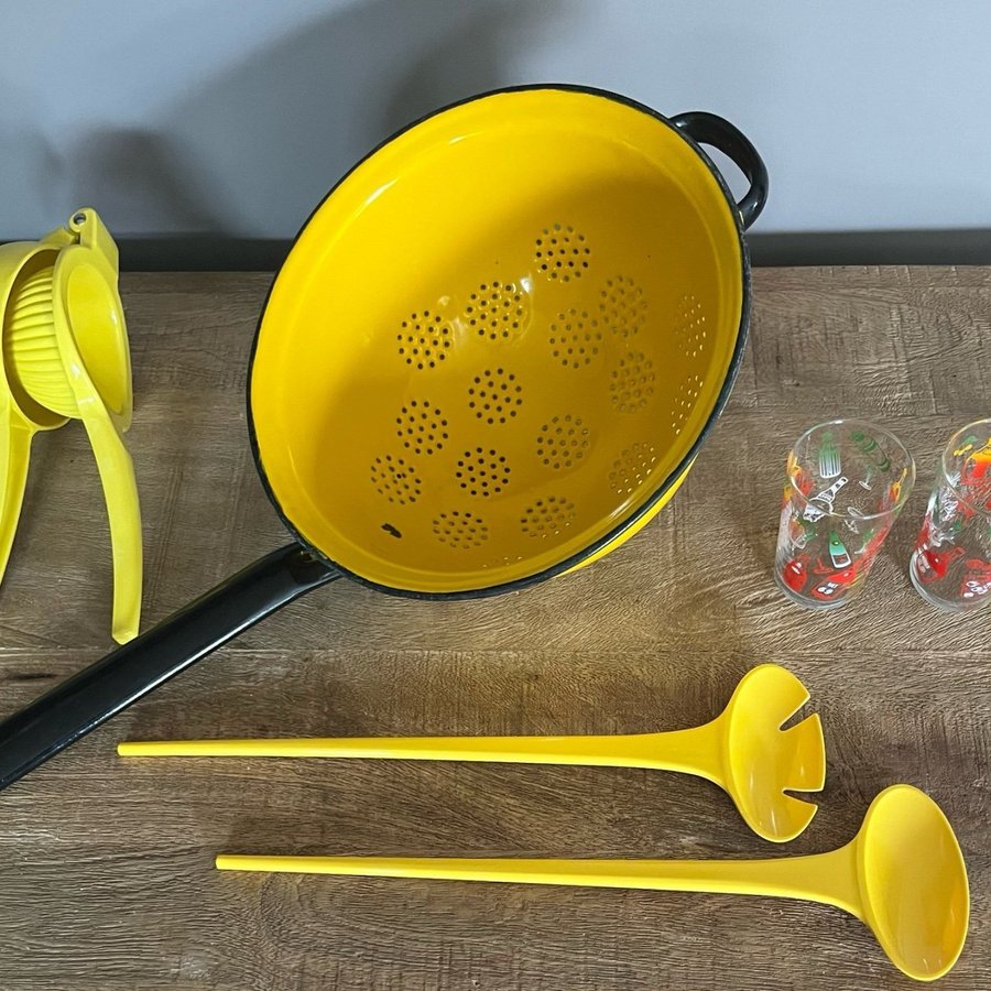 Gult paket Emalj Durkslag IKEA salladsbestick Citruspress Spritglas RETRO