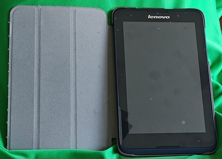 Lenovo Tablet Android med Cover