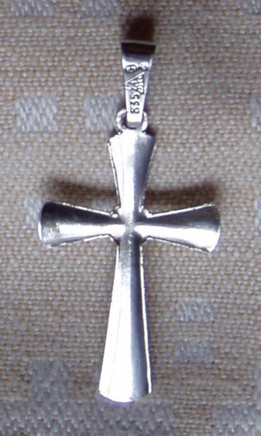 Kors m pärla i äkta silver Stämplat Teka tillverkat av Theodor Klotz i Pforzheim