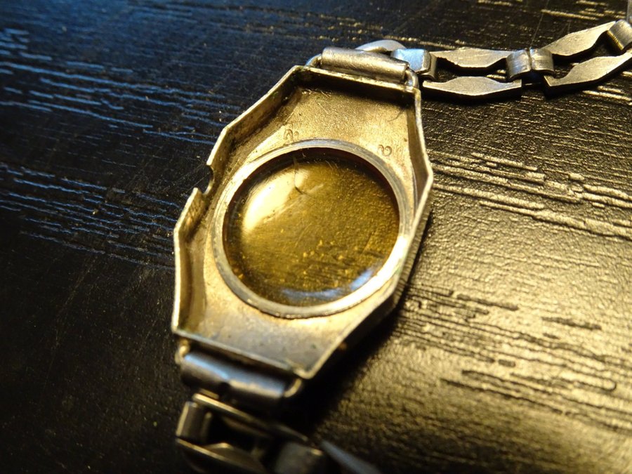 Alpina 465 armbandsklocka trasig (Alpina wristwatch 465 broken)