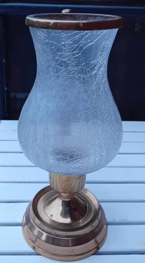 SWEDESIGN LJUSLYKTA SKEPPSLYKTA I MÄSSING OCH GLAS 1900-TALETS ANDRA HÄLFT