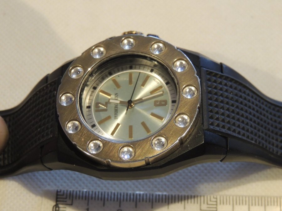 Quartz armbandsur Dyrberg/Kern