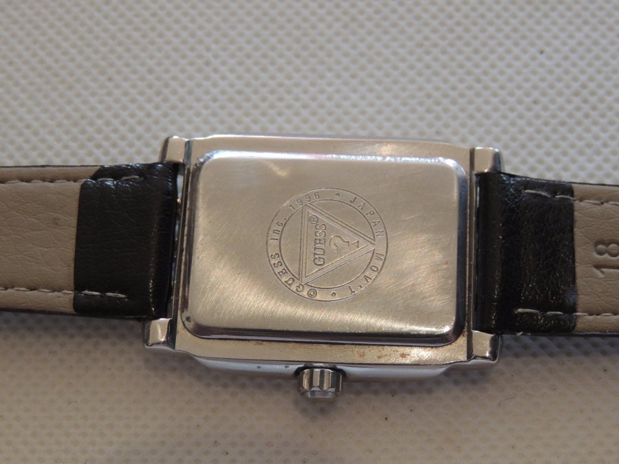 Quarts armbandsur Guess