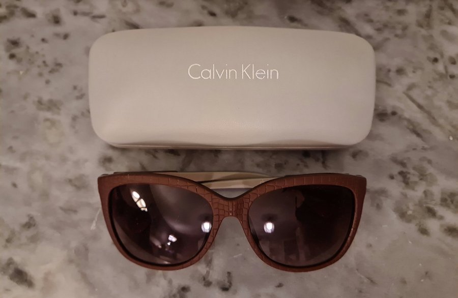 NYSKICK! Calvin Klein Solglasögon Sunglasses Glasögon Dam Accessoar Glasses Mode