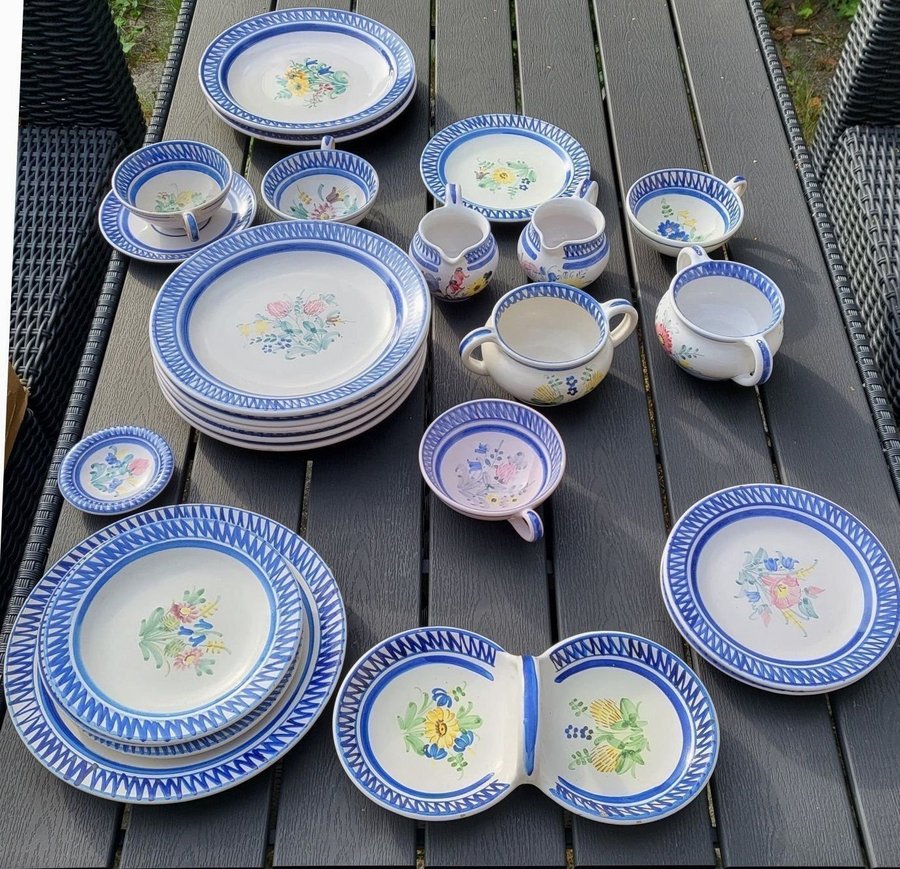 Lars Syberg Denmark Perfect Sauce Bowl Milk Jug 32 pcs On Stock - Dinner Set