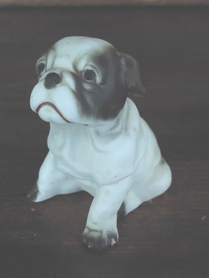 Porslins figurin söt bulldog retro