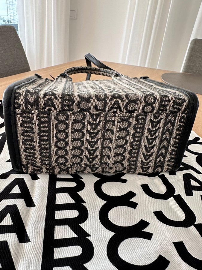 Explore Marc Jacobs range Marc Jacobs The Monogram Mini Tote Bag
