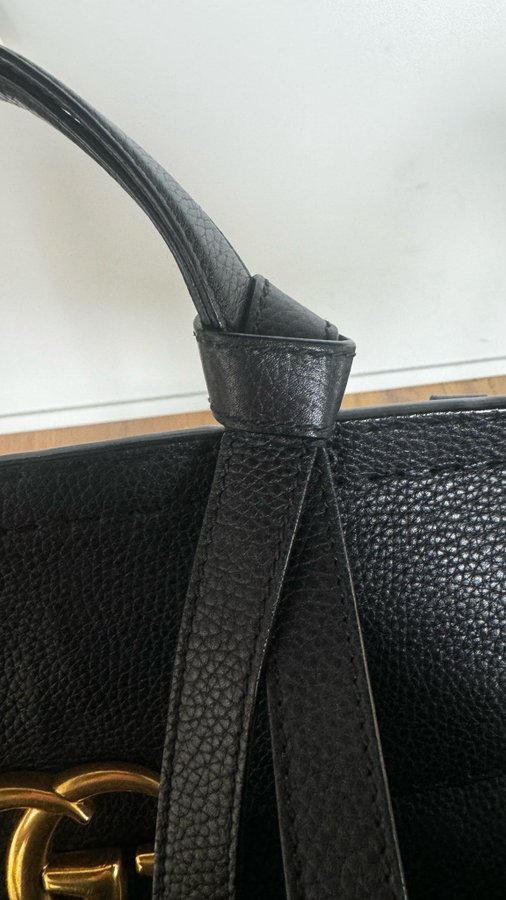 Gucci Marmont top handle bag