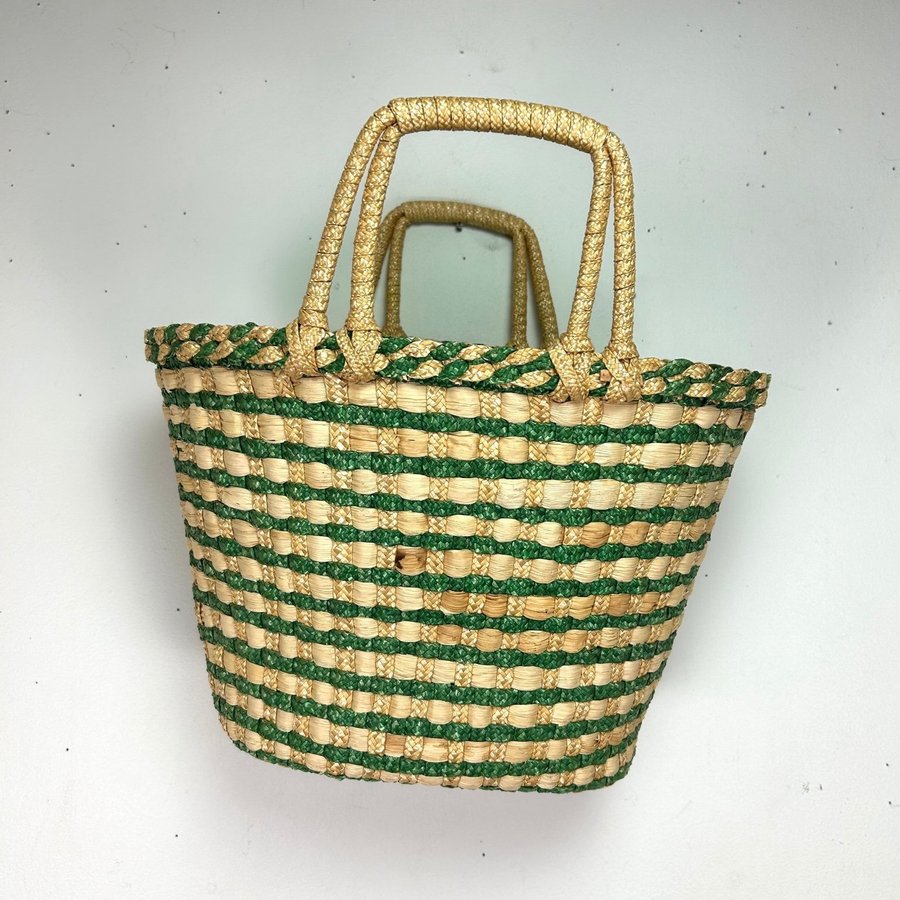 Vintage 60s woven straw basket