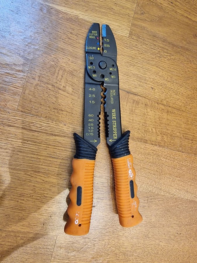 Hand Crimp Tool