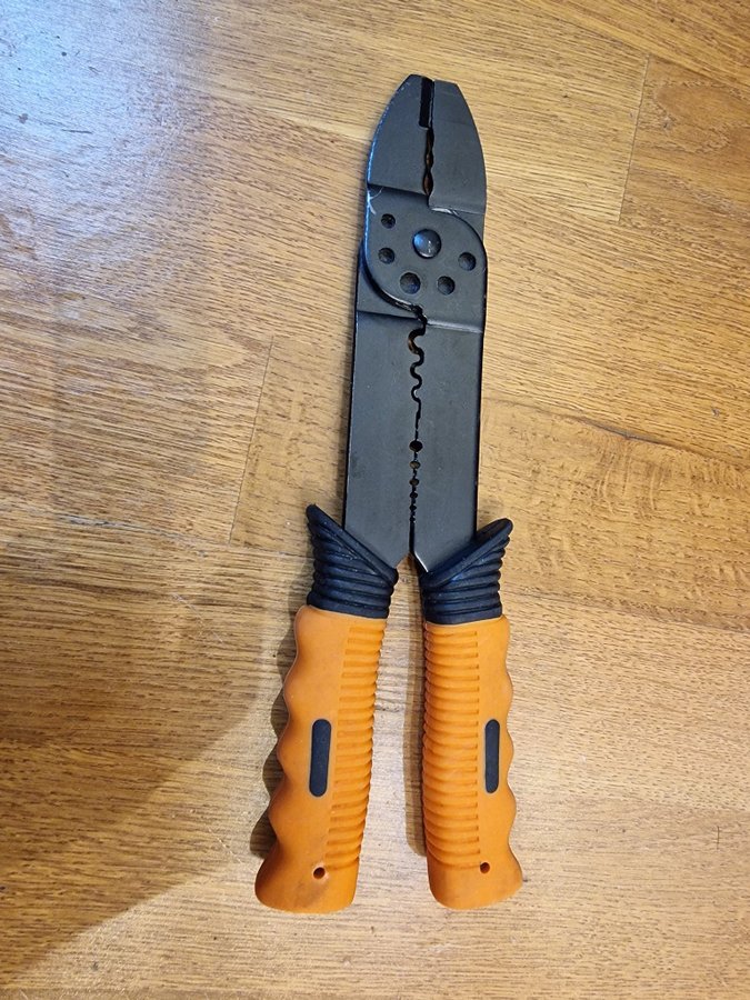 Hand Crimp Tool