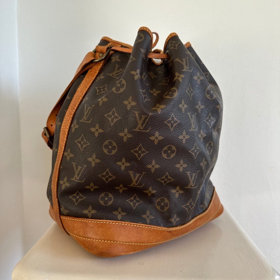 Louis Vuitton Monogram Canvas Noe