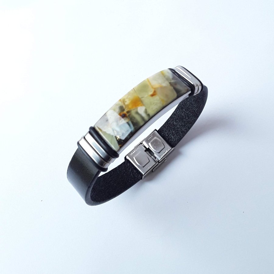 Baltic amber and black leather bracelet Unisex natural leather and gem bracelet