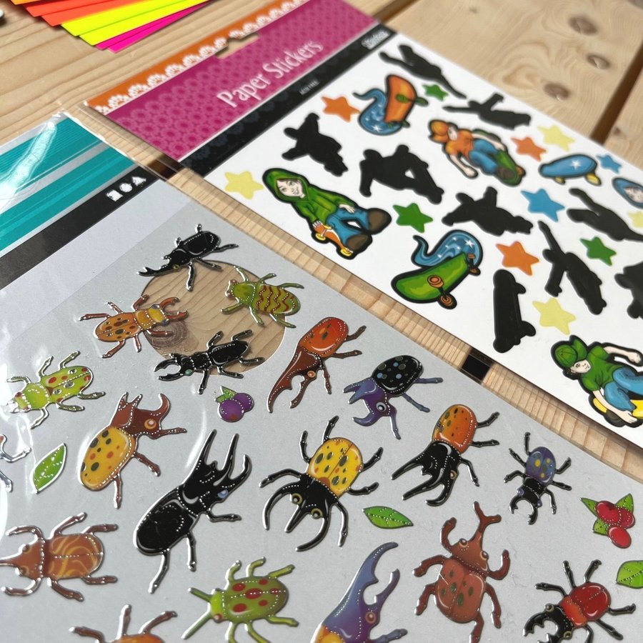 Pysselpaket - Insekter färgpennor klistermärken paper pad - Oanvänt skick