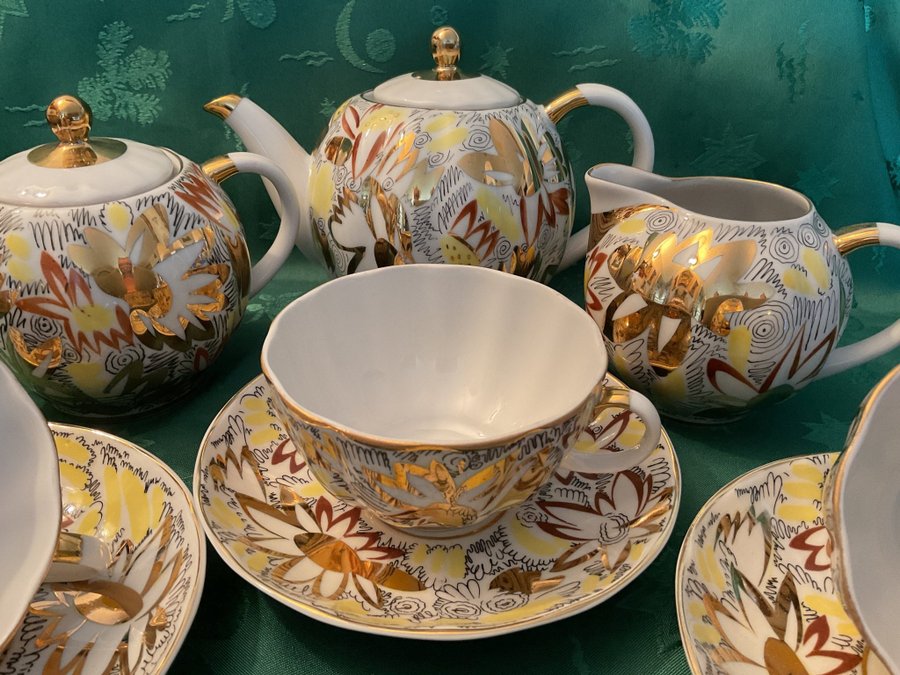 Lomonosov porcelain vintage tea set 11 pieces 4 persons