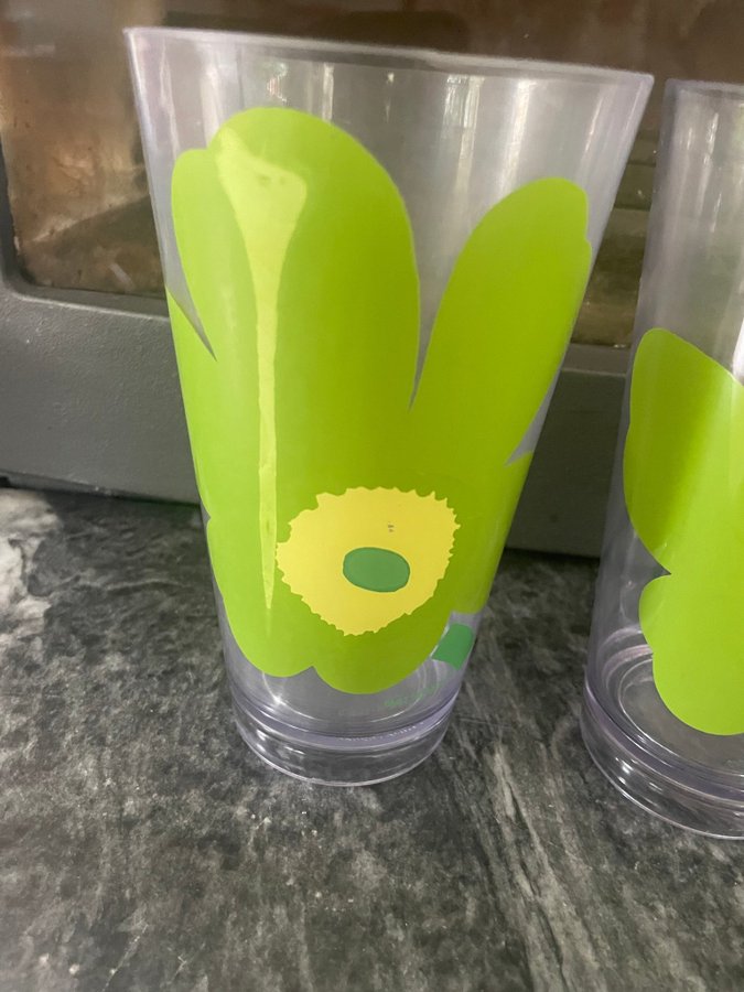 4 glas i plast Zak Designs Marimekko grön blomma