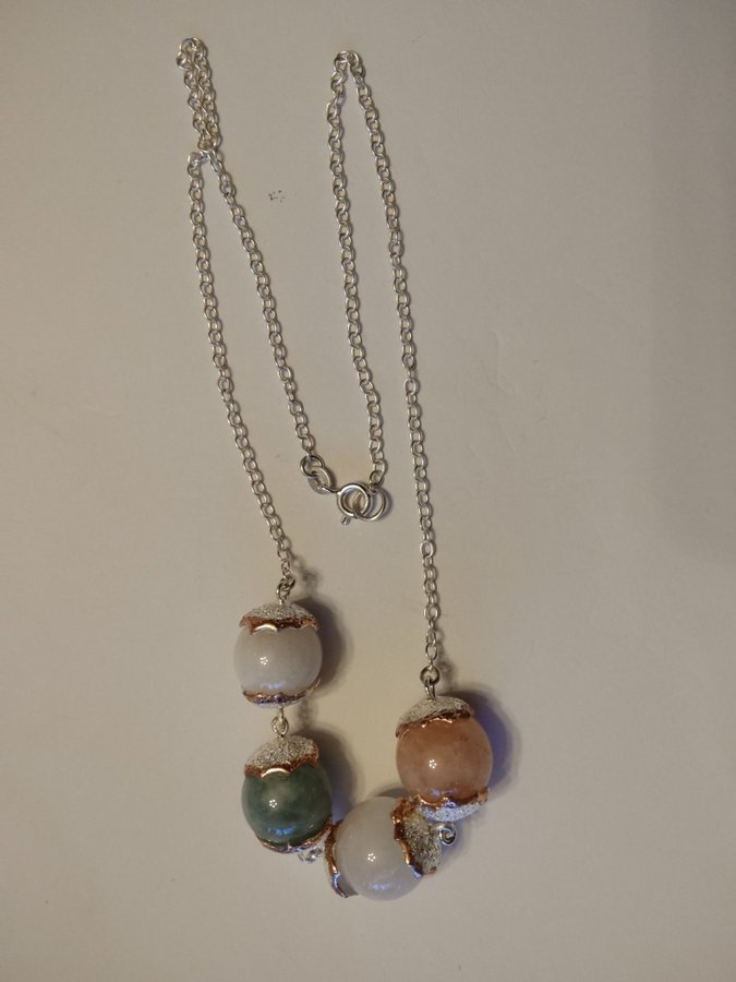 halsband i silver med äkta sapphire och akvamarin sten