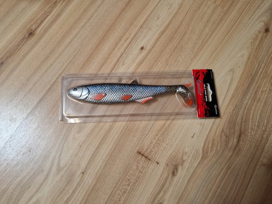 Quantum Yolo Pike Shad 22 cm 60 g