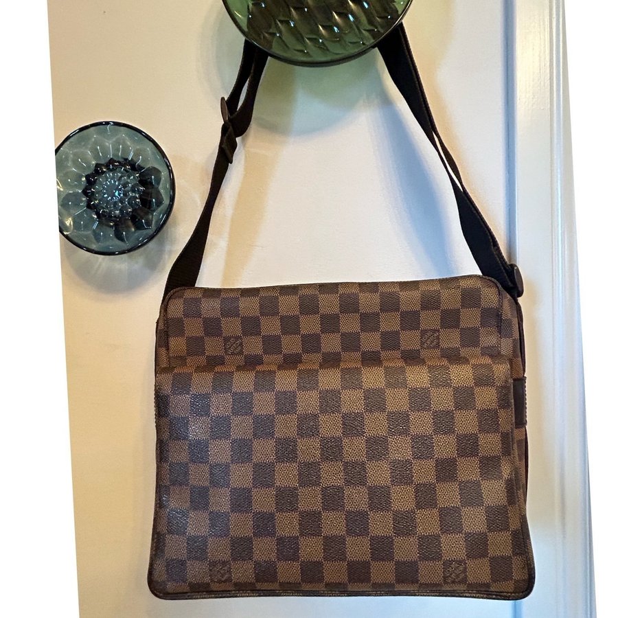 Louis Vuitton Naviglio shoulder bag in brown Damier canvas and leather