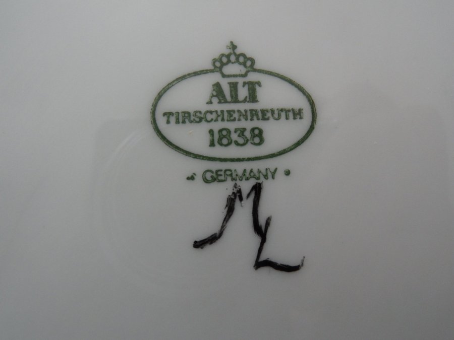 Handmålad skål porslin 26 cm blåsippa ALT Tirschenreuth 1838 Germany signerad ML