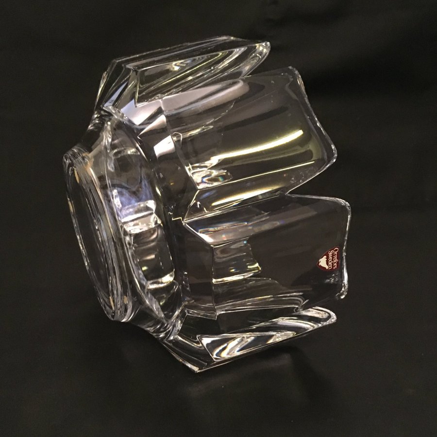 Orrefors ”Corona” Helkristall skål Ø 185 cm signerad av Lars Hellsten