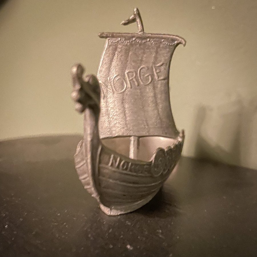 Vikingaskepp i norskt tenn Handgjort Pewter Fornnordisk stil