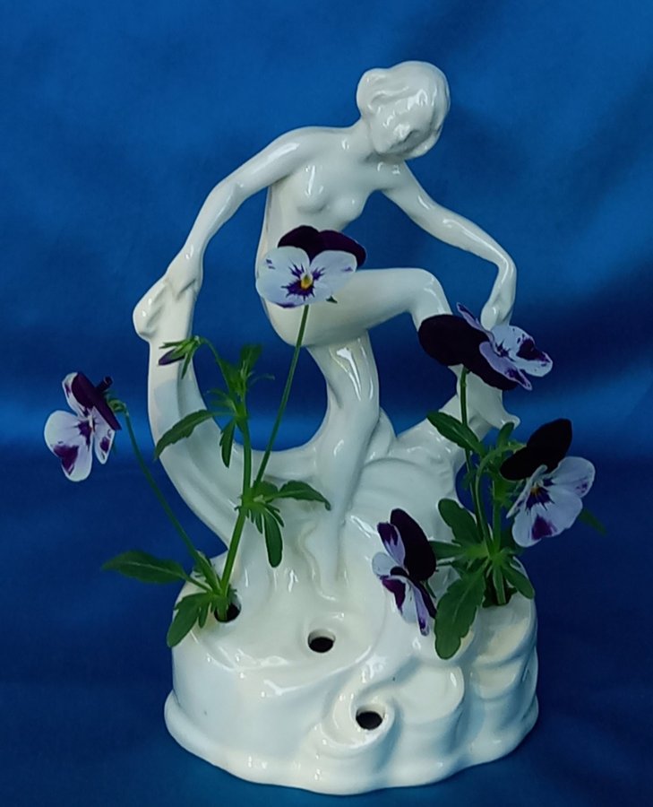 Art Deco Art Nouveau blomsterhållare / flower holder - ERPHILA Fayence Germany