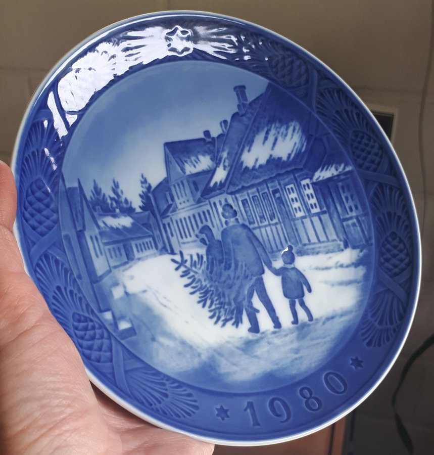 1980 Royal Copenhagen Like-New Christmas Plate Buy up to 6 = pay shipping for 1