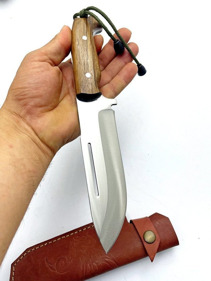 Handmade Full Tang Blade Hunting Knife With Leather Sheath Bushcraft Knife