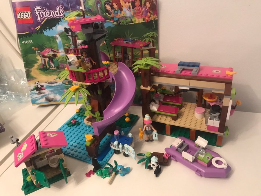 Lego Friends 41038 Räddningsstationer i djungeln med låda