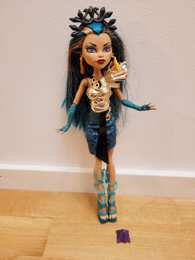 Nefera de Nile Monster High Boo York Boo York – City Schemes Docka Cleo