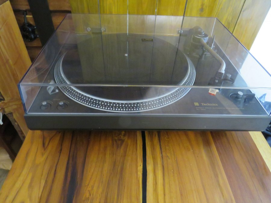 SKIVSPELARE TECHNICS SL-1410