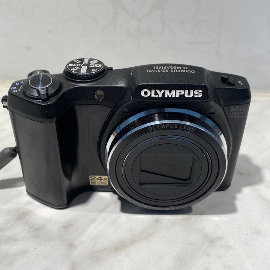 Olympus Digitalkamera SZ-31MR