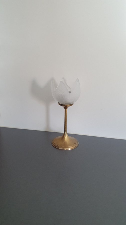 Vintage retro ljusstake tulpan glas mässingsfot blomma