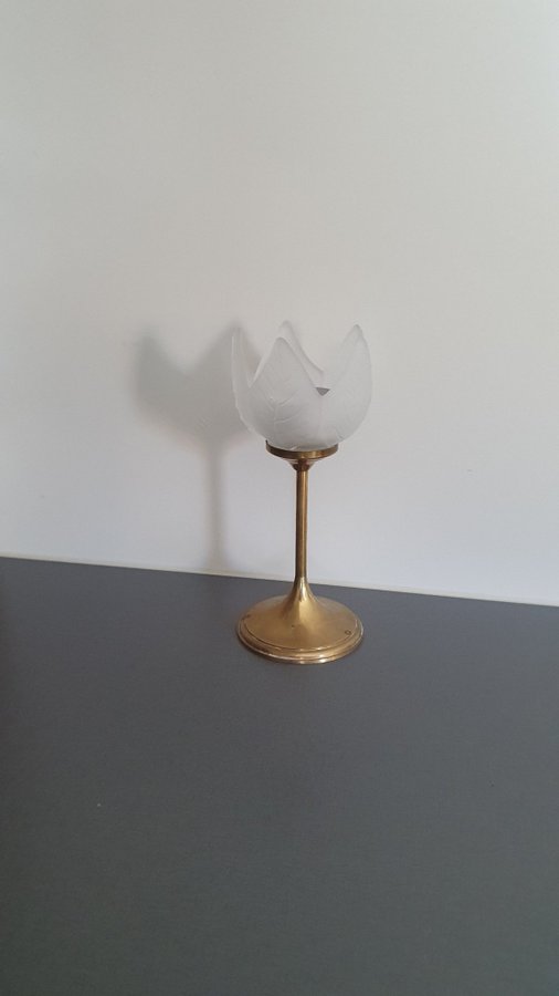 Vintage retro ljusstake tulpan glas mässingsfot blomma