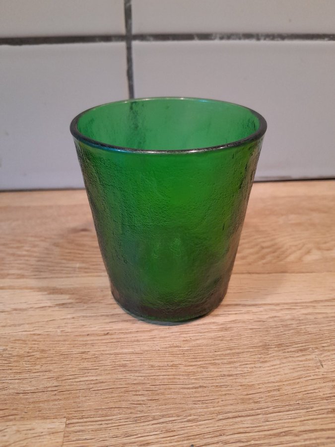 12 gröna glas dricksglas selterglas SIERRA från ARCOROC FRANCE grönt retro
