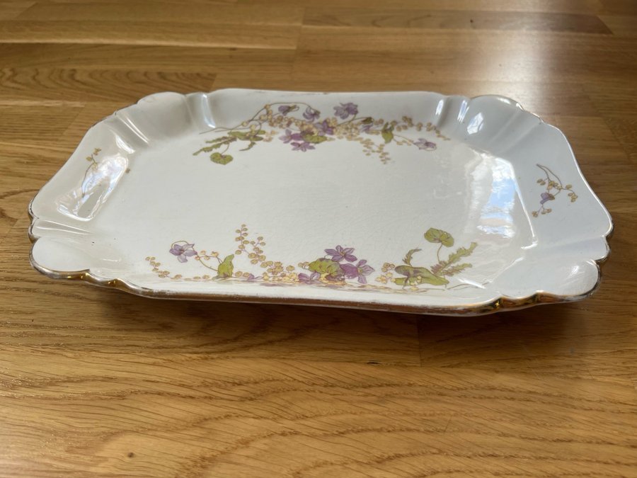 Uppläggningsfat serveringsfat Viola Gustavsberg 32*29 cm tidigt 1900-tal