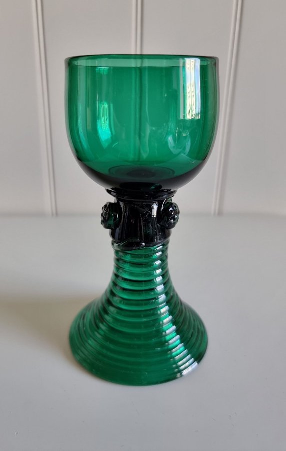 Grönt antikt glas från 1700-1800/talet Holland