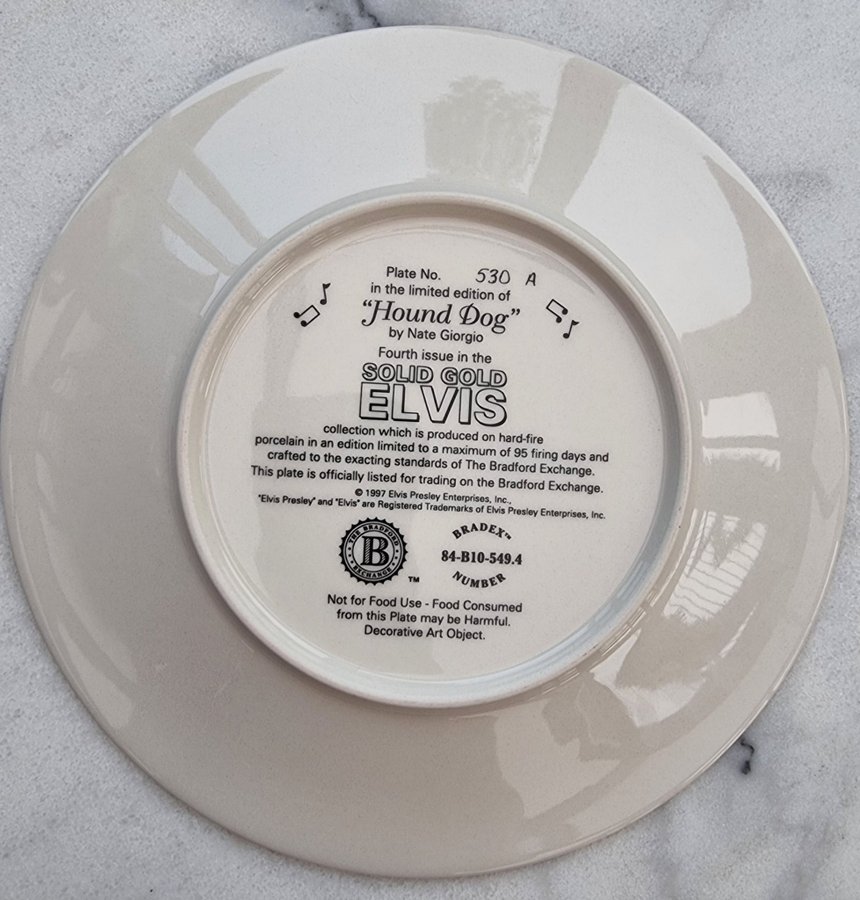 ELVIS Plate No530 A limited edition of "Hound Dog"