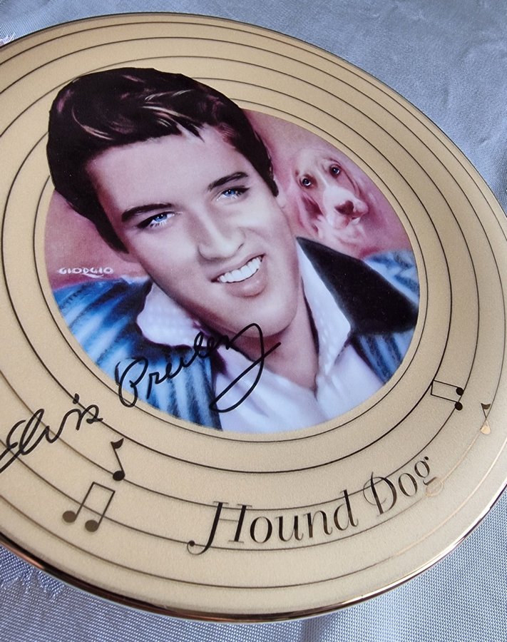 ELVIS Plate No530 A limited edition of "Hound Dog"