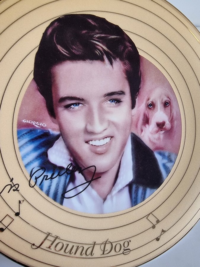 ELVIS Plate No530 A limited edition of "Hound Dog"