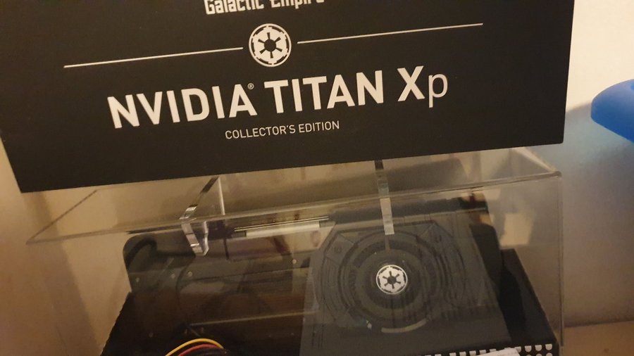 Nvidia Titan Xp Star Wars Galactic Empire Collector's Edition