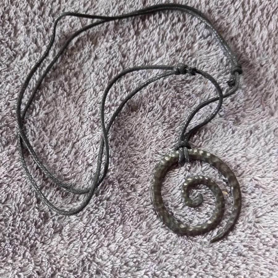 Halsband | Eternal spiral | Viking | Keltisk | Gotiskt | Handgjord