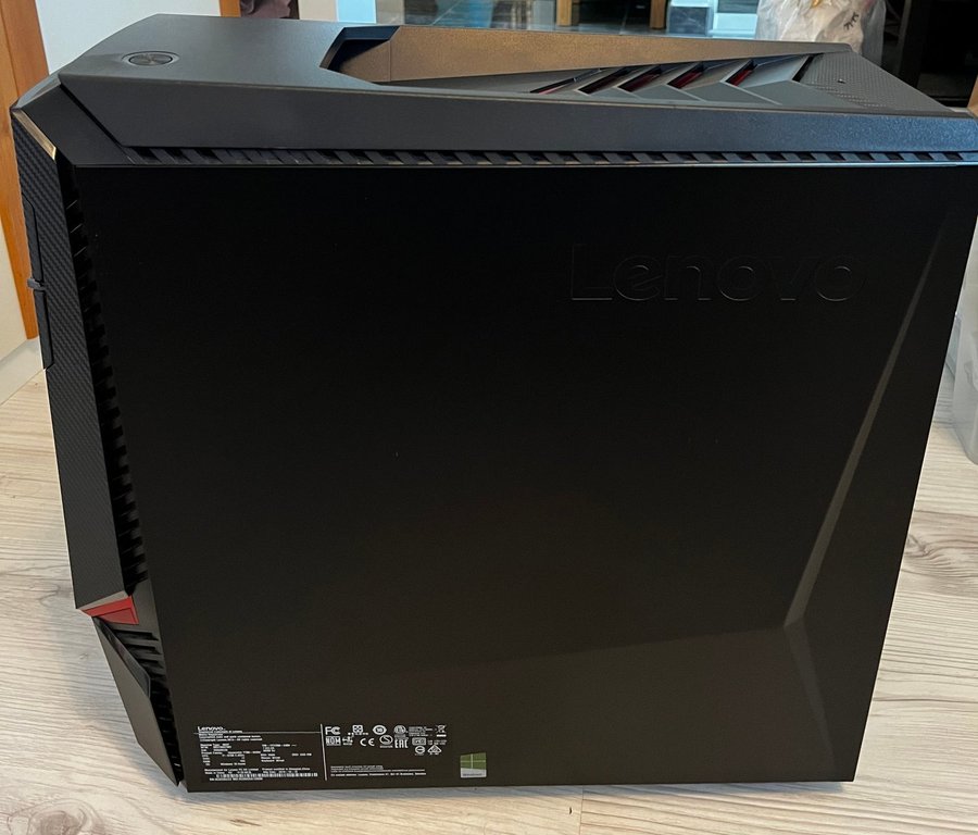 Lenovo Y700-34ISH i7-6700 34 Ghz 16 GB DDR4 256GB SSD  1TB SATA3 GTX1070 8GB